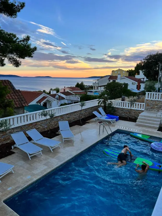 Luxury Beachfront Villa Carlisa Čiovo 0*,  Chorwacja