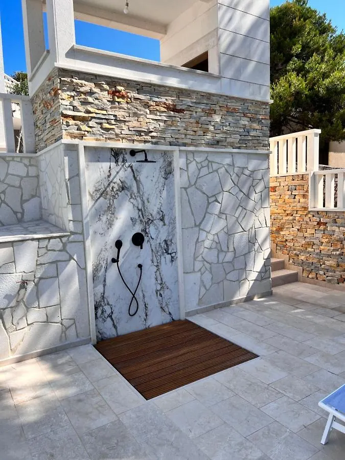 Apartament Luxury Beachfront Villa Carlisa Čiovo