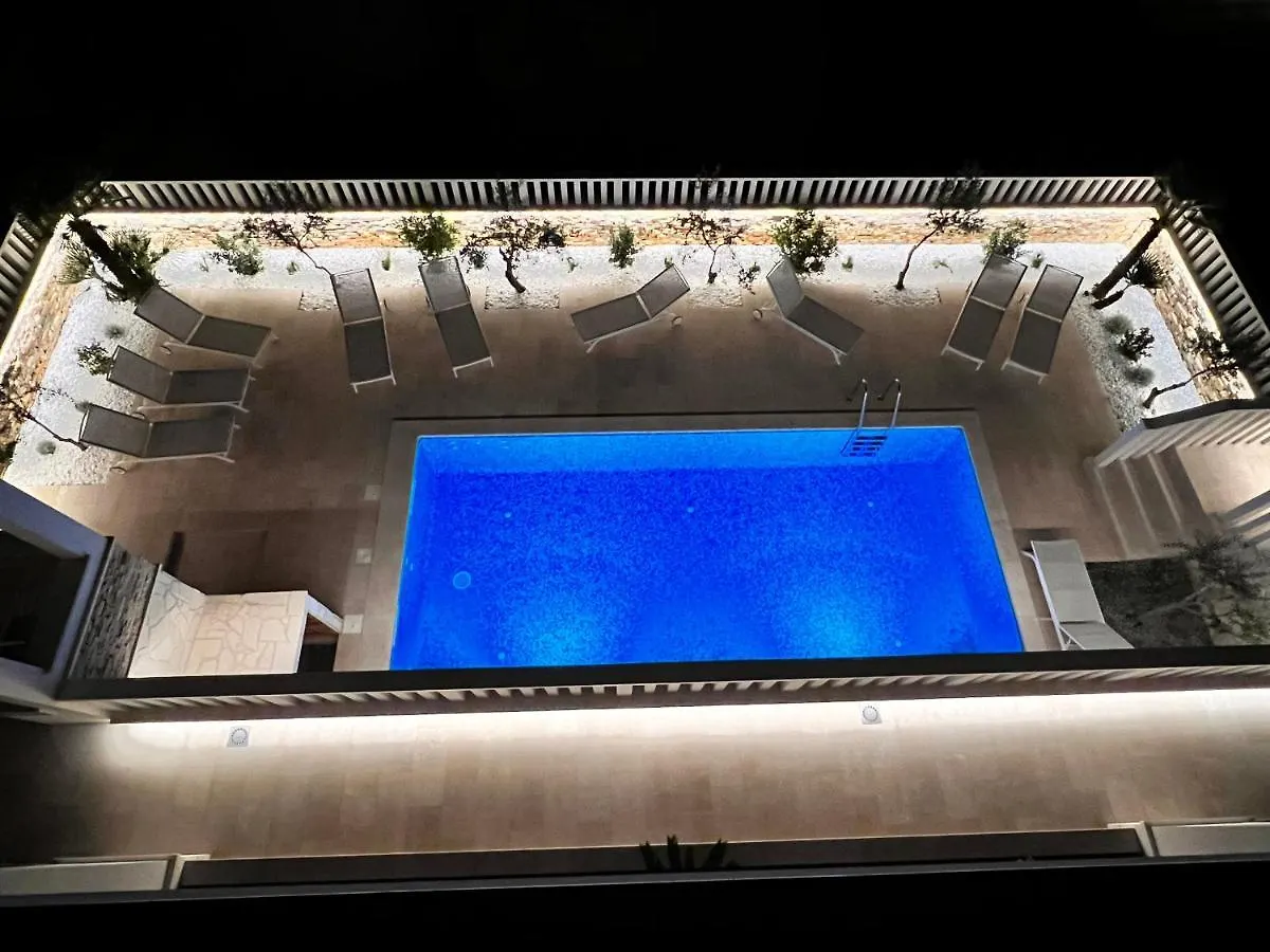 Luxury Beachfront Villa Carlisa Čiovo