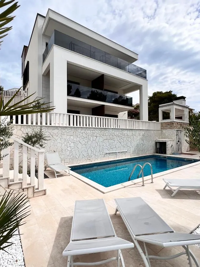 Apartament Luxury Beachfront Villa Carlisa Čiovo